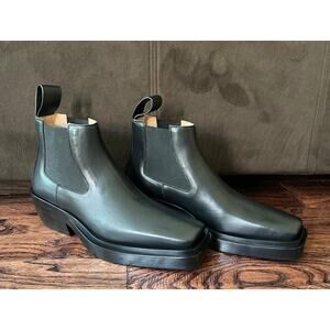 Bottega Veneta Boots for Men on Sale up to 90% Off: Poshmark display picture 3
